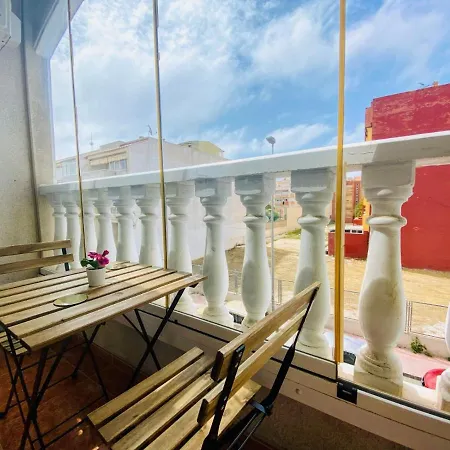 Sunny 1-bed In Торрев'єха